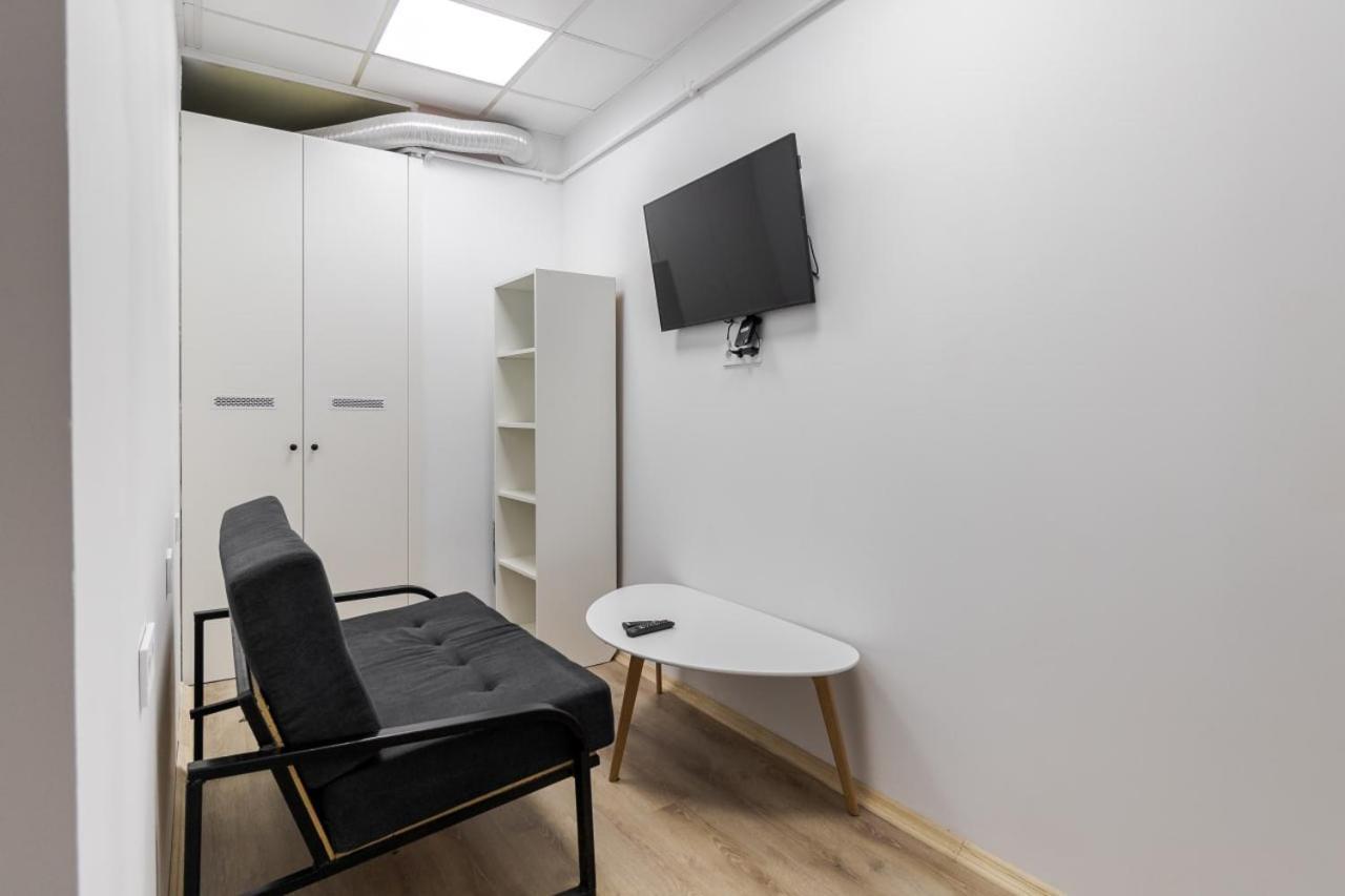 In Town Hostel Λβιβ Εξωτερικό φωτογραφία