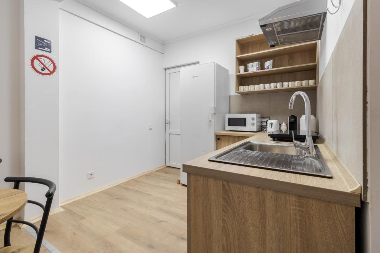 In Town Hostel Λβιβ Εξωτερικό φωτογραφία