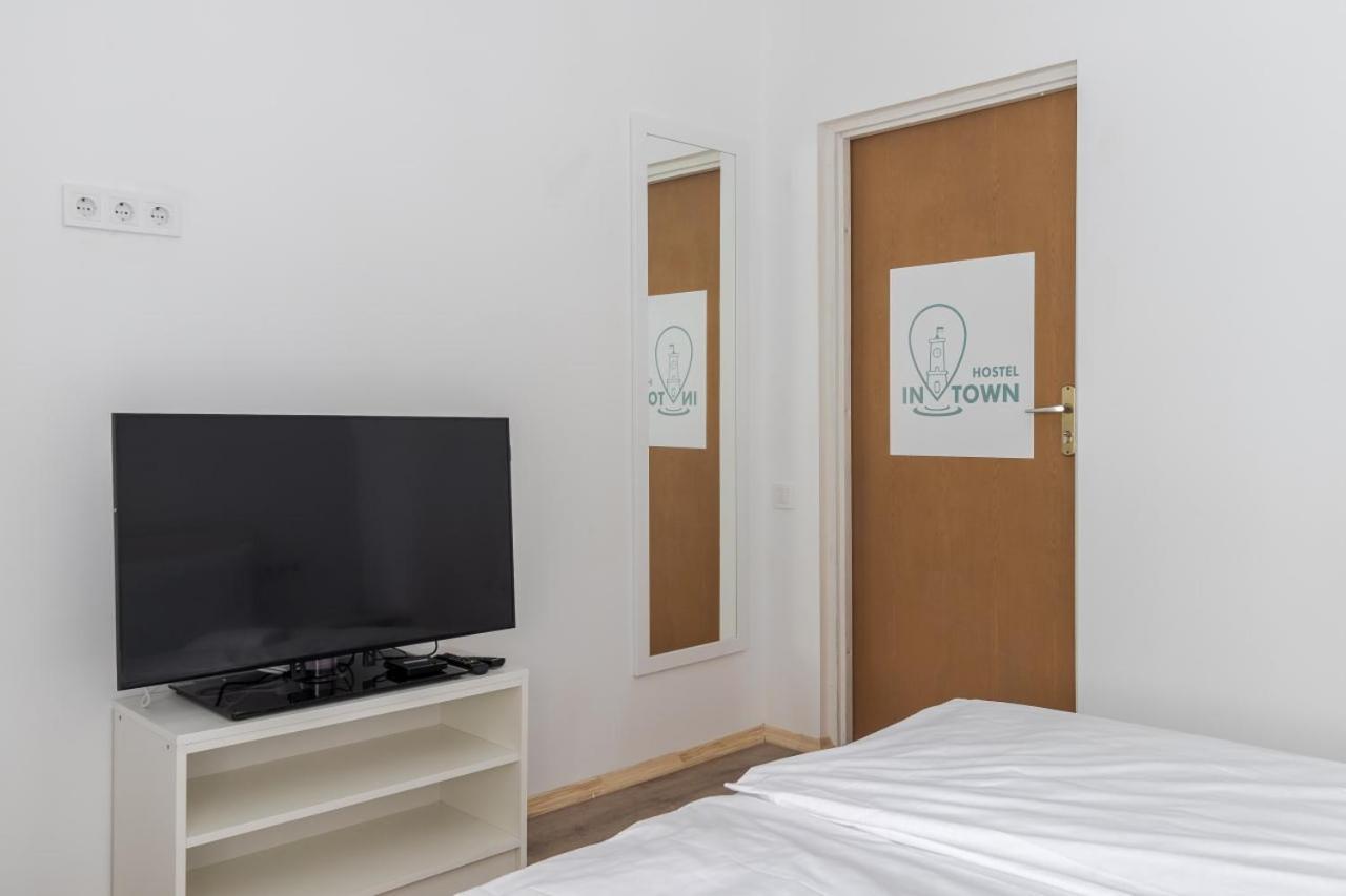In Town Hostel Λβιβ Εξωτερικό φωτογραφία